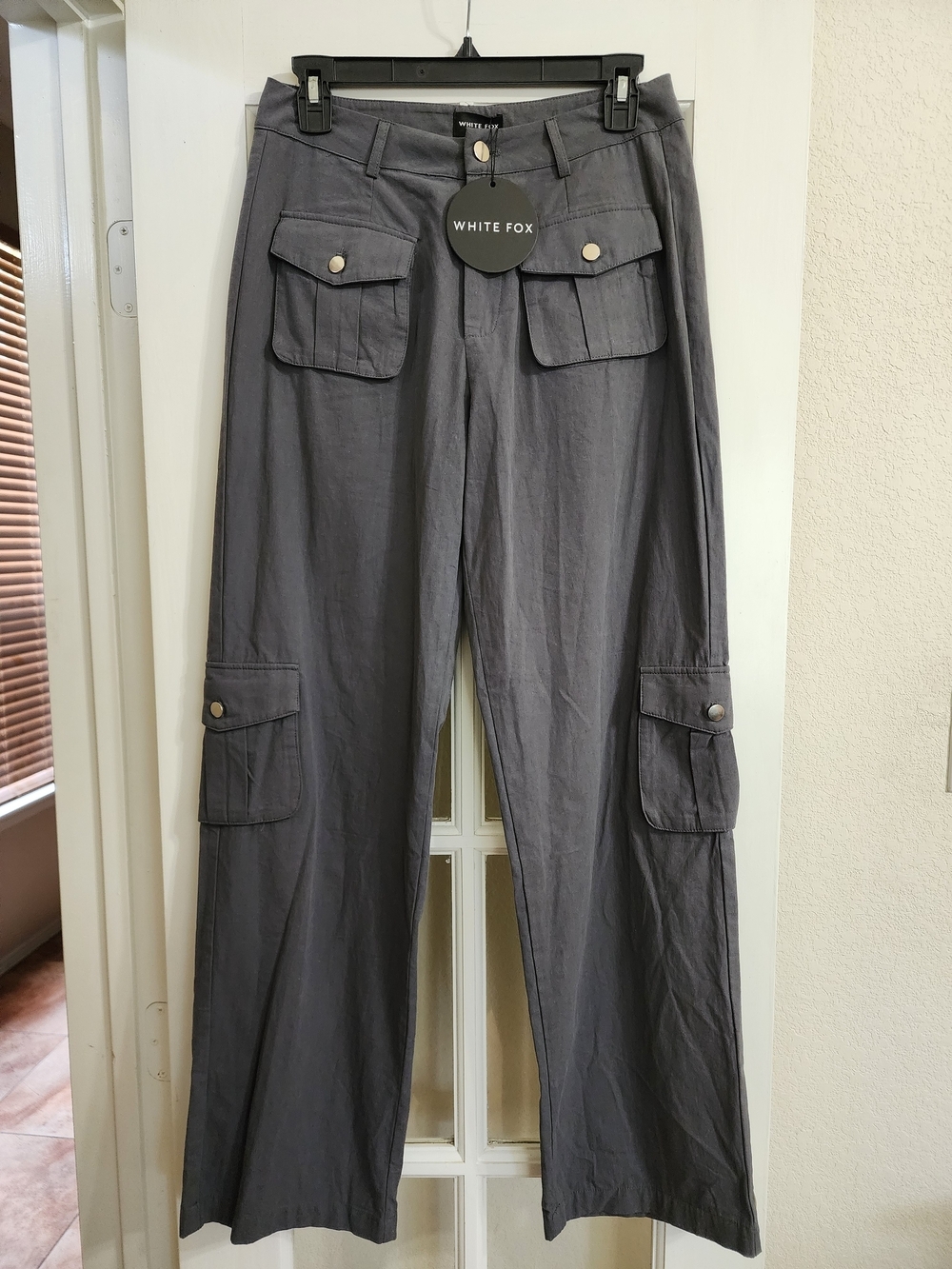 NWT White Fox Clear My Mind Cargo Pants Charcoal Wide Leg Utility XS